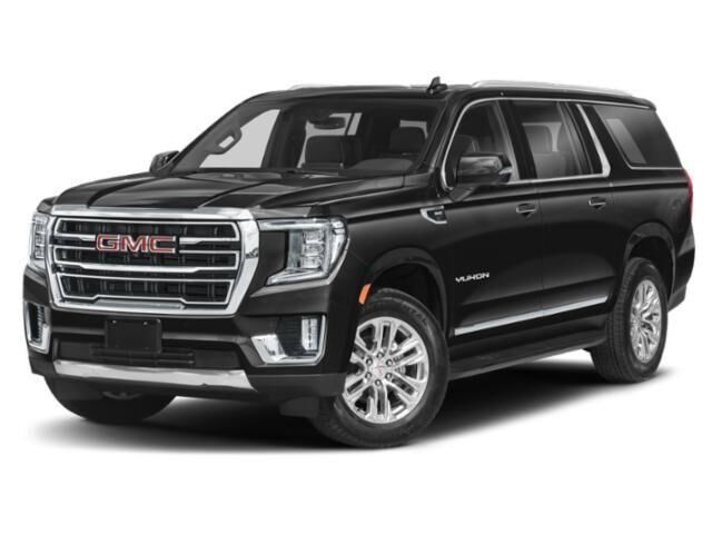 2022 GMC Yukon XL SLT — photo 1 of 4