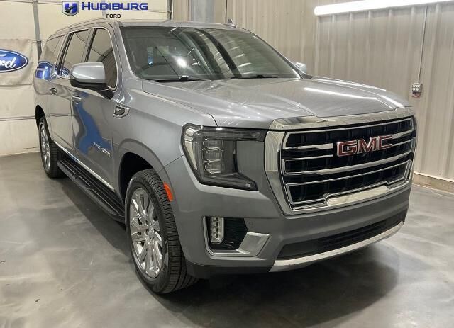 2021 GMC Yukon XL SLT — photo 1 of 13