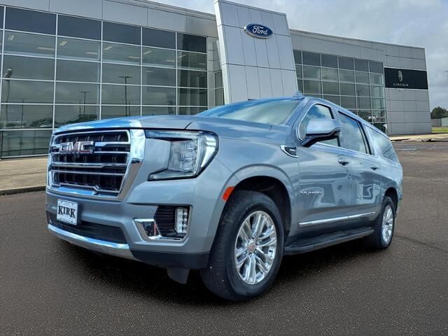 2024 GMC Yukon XL SLT — photo 1 of 29