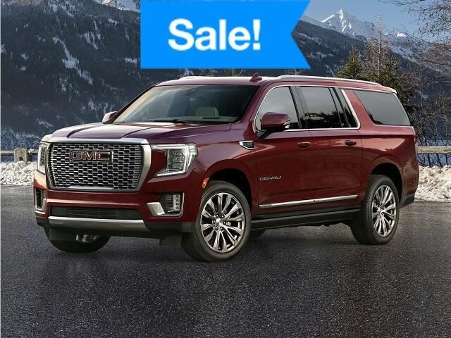 2023 GMC Yukon XL SLT — photo 1 of 13