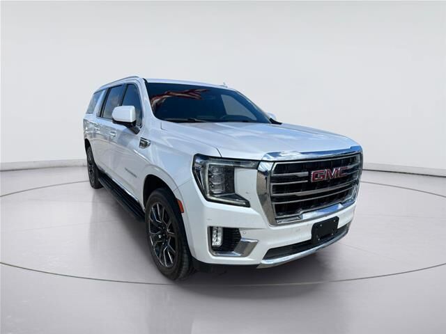 2023 GMC Yukon XL SLT — photo 1 of 14