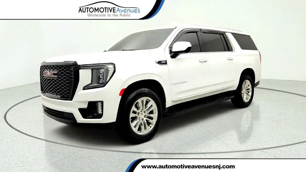 2021 GMC Yukon XL SLT — photo 1 of 26