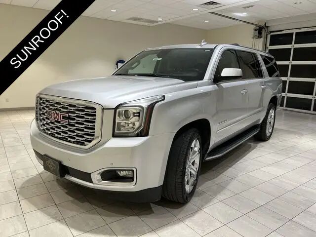 2020 GMC Yukon XL Denali — photo 1 of 27