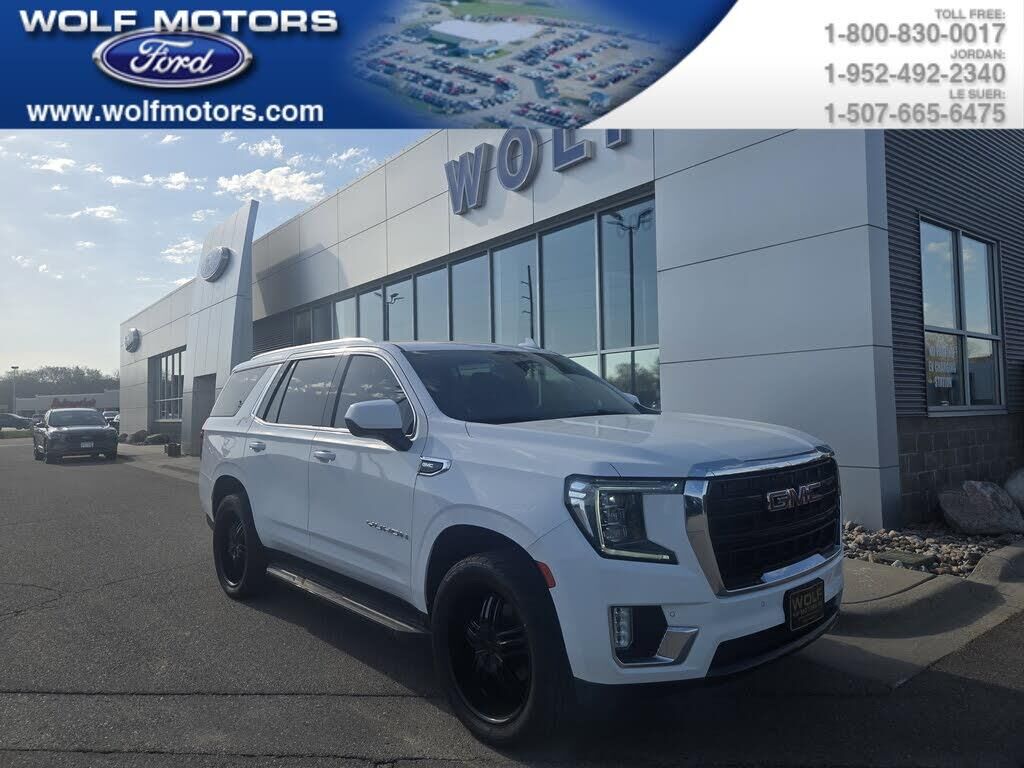 2021 GMC Yukon SLE — photo 1 of 1
