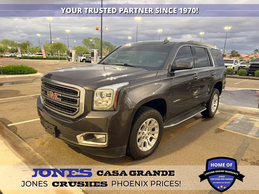 2017 GMC Yukon SLT — photo 1 of 4