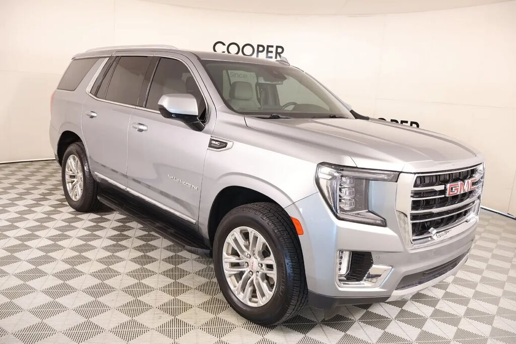 2023 GMC Yukon SLT — photo 1 of 13