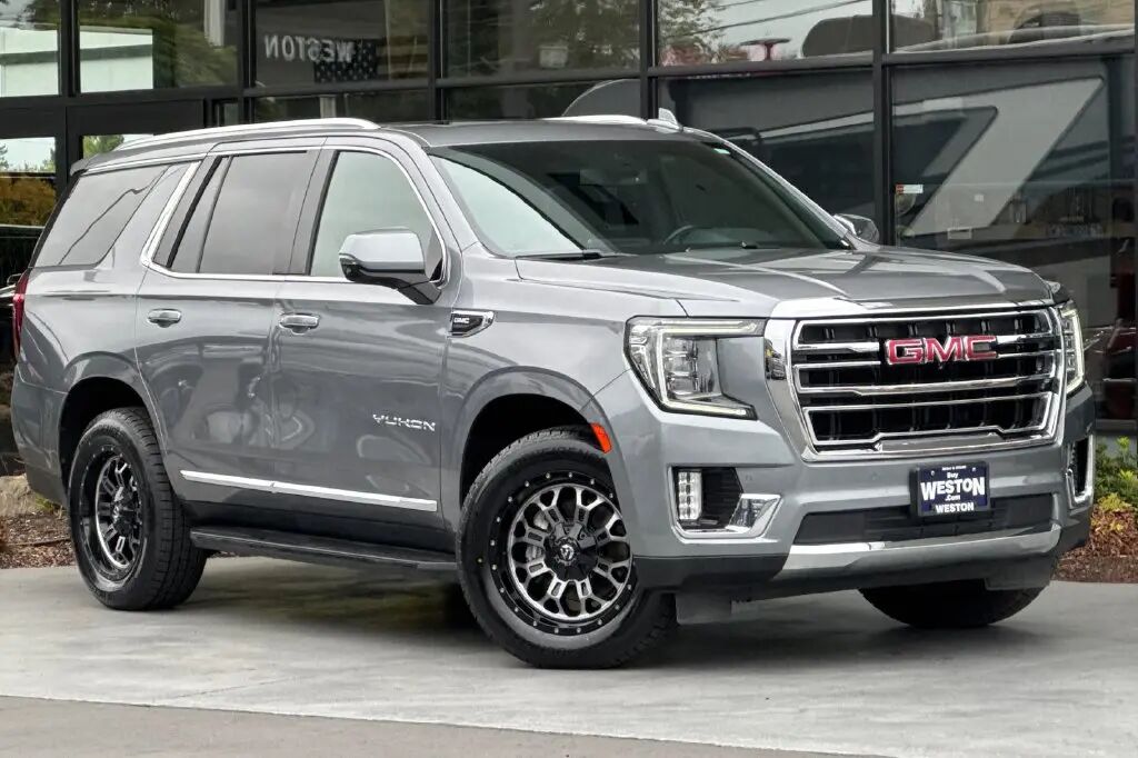 2021 GMC Yukon SLT — photo 1 of 13