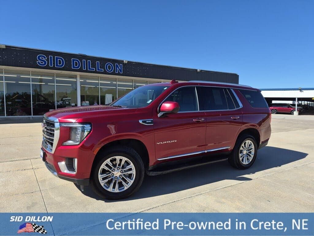 2023 GMC Yukon SLT — photo 1 of 1