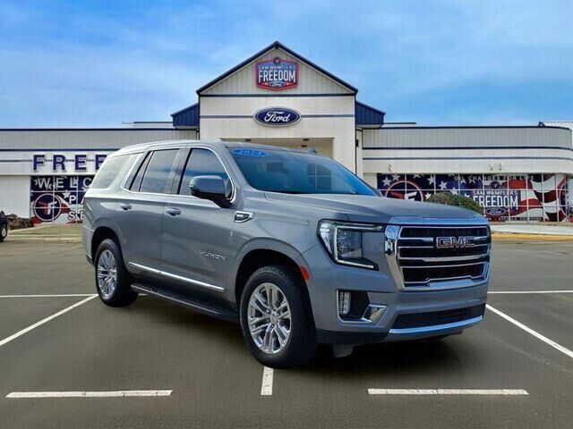 2024 GMC Yukon SLT — photo 1 of 13