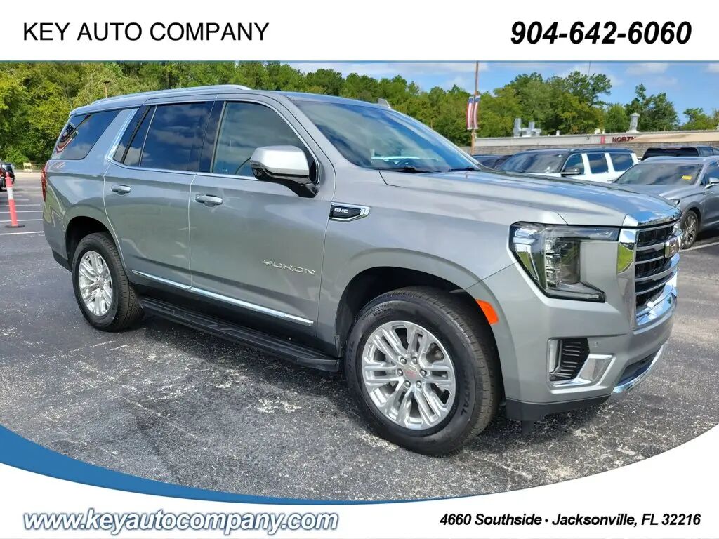 2024 GMC Yukon SLT — photo 1 of 13