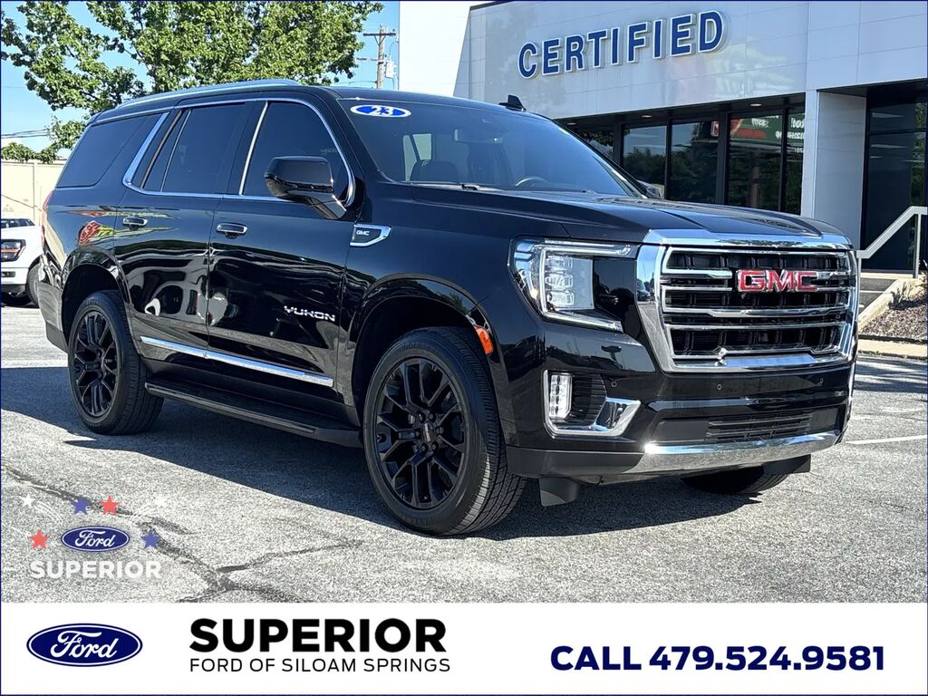 2023 GMC Yukon SLT — photo 1 of 12
