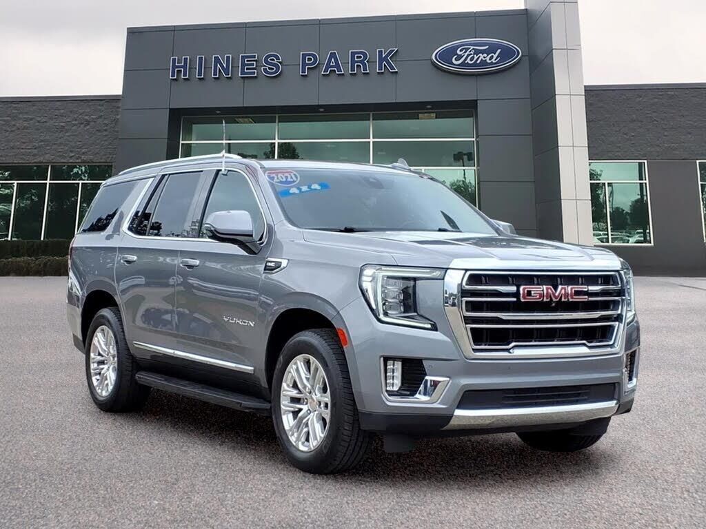 2021 GMC Yukon SLT — photo 1 of 12