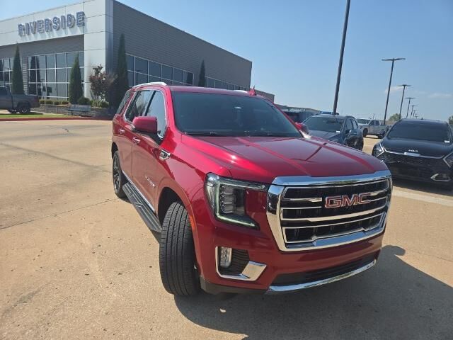 2021 GMC Yukon SLT — photo 1 of 37