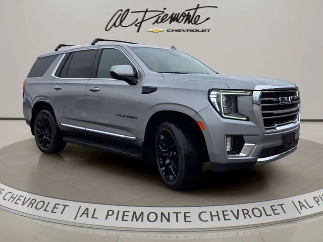 2023 GMC Yukon SLT