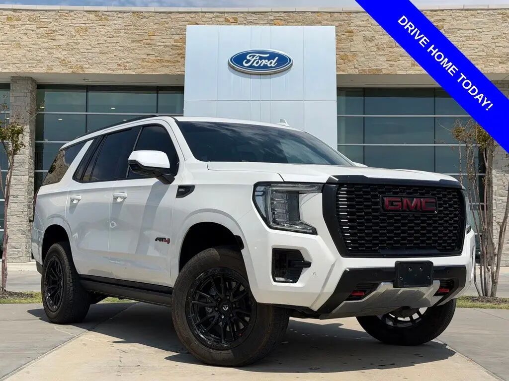 2023 GMC Yukon AT4 — photo 1 of 26