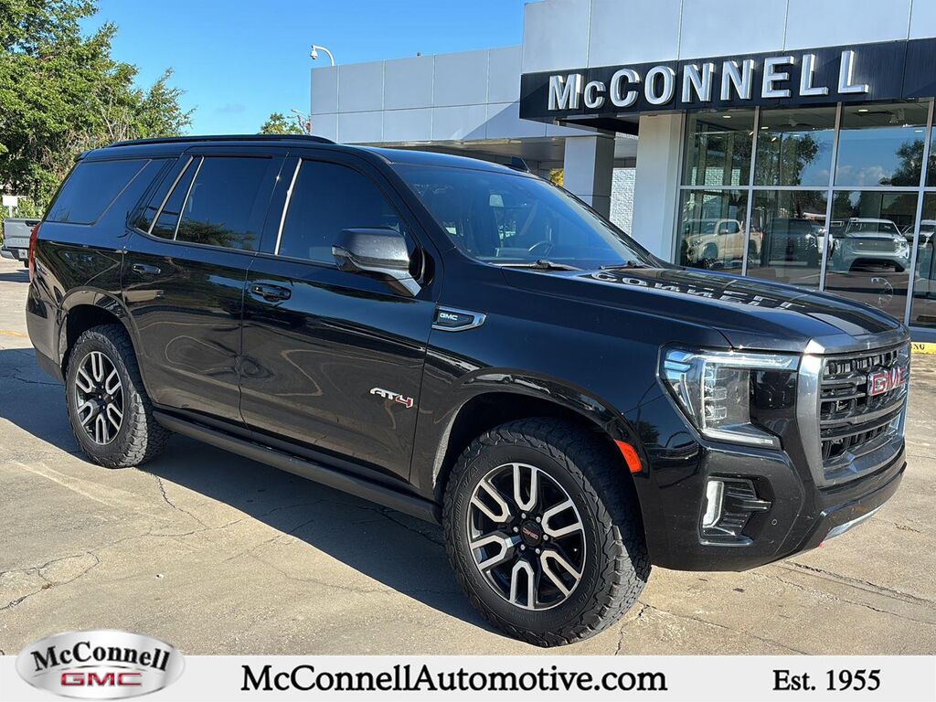2021 GMC Yukon AT4 — photo 1 of 13