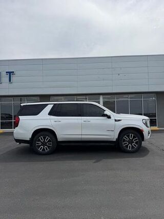 2021 GMC Yukon AT4 — photo 1 of 13