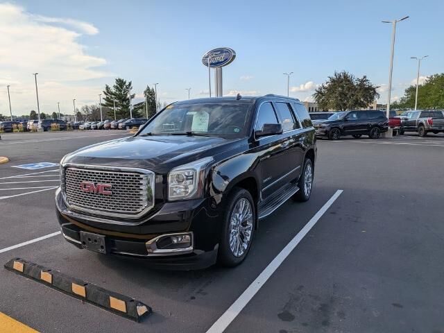 2015 GMC Yukon Denali — photo 1 of 13