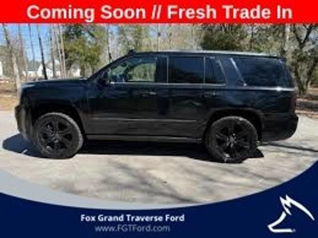 2017 GMC Yukon Denali — photo 1 of 26