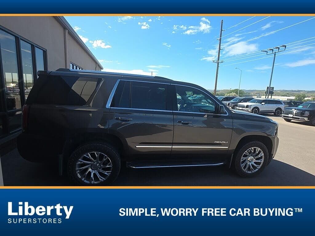 2019 GMC Yukon Denali — photo 1 of 1
