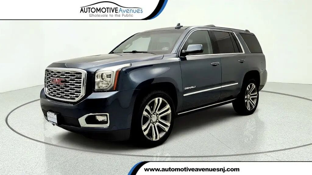 2020 GMC Yukon Denali — photo 1 of 13