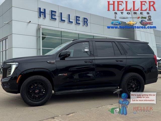 2025 GMC Yukon AT4 — photo 1 of 2