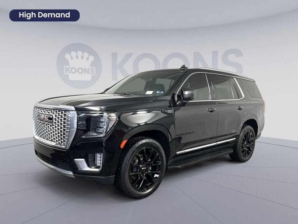 2022 GMC Yukon Denali — photo 1 of 3