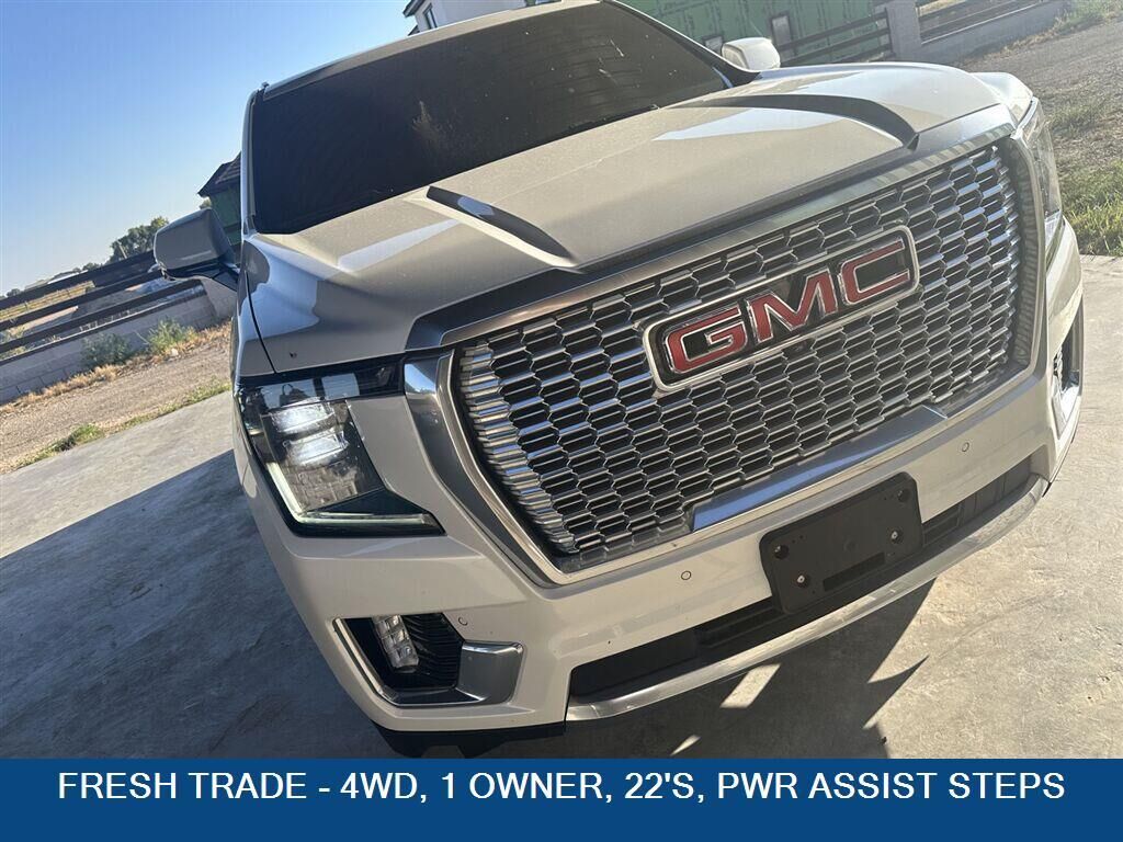 2022 GMC Yukon Denali — photo 1 of 2