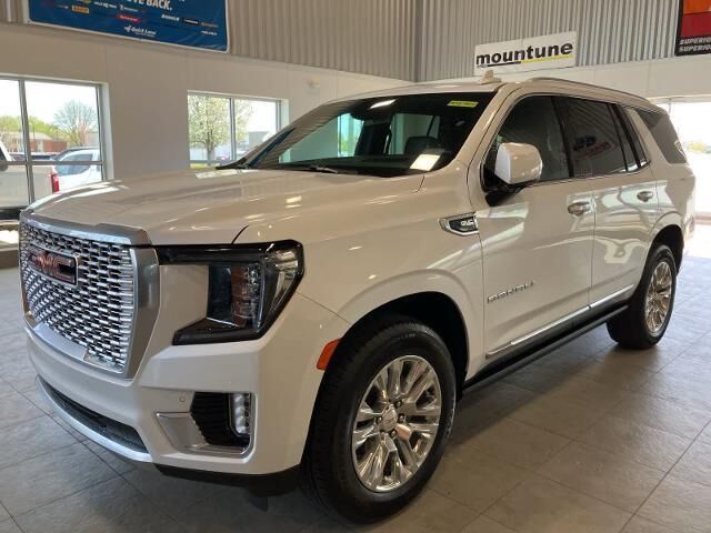 2023 GMC Yukon Denali — photo 1 of 13