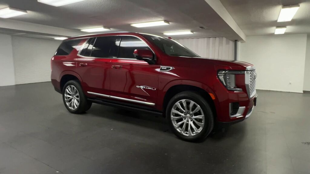 2023 GMC Yukon Denali — photo 1 of 7