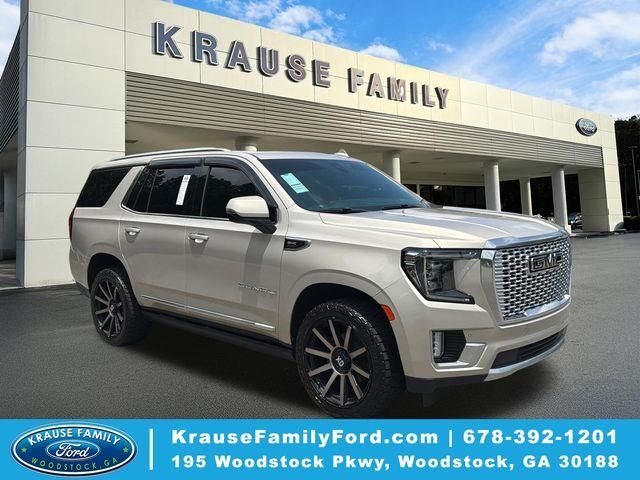 2021 GMC Yukon Denali — photo 1 of 22