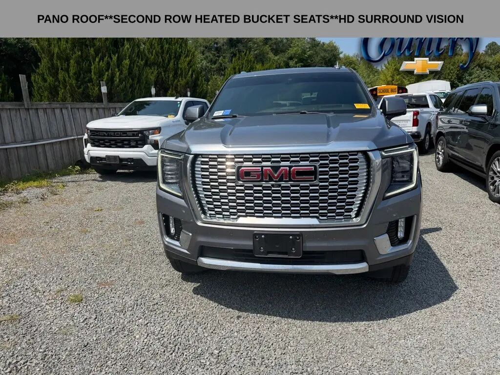2022 GMC Yukon Denali — photo 1 of 26