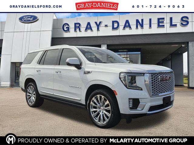 2023 GMC Yukon Denali — photo 1 of 26