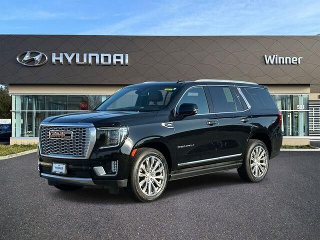 2023 GMC Yukon Denali — photo 1 of 13