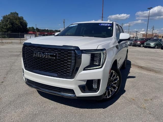 2024 GMC Yukon Denali Ultimate — photo 1 of 13