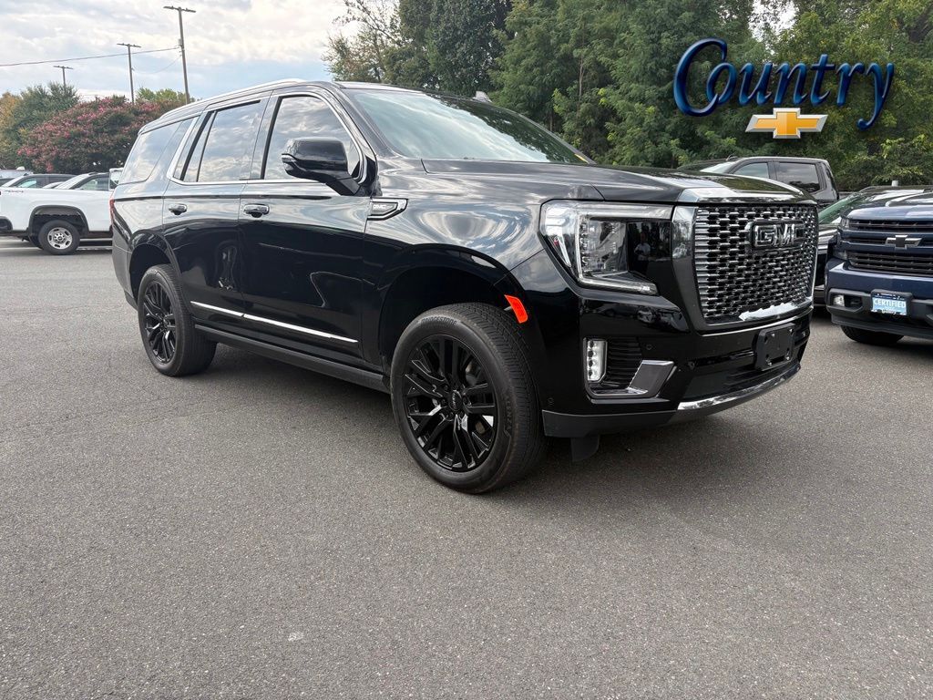 2024 GMC Yukon Denali Ultimate — photo 1 of 13