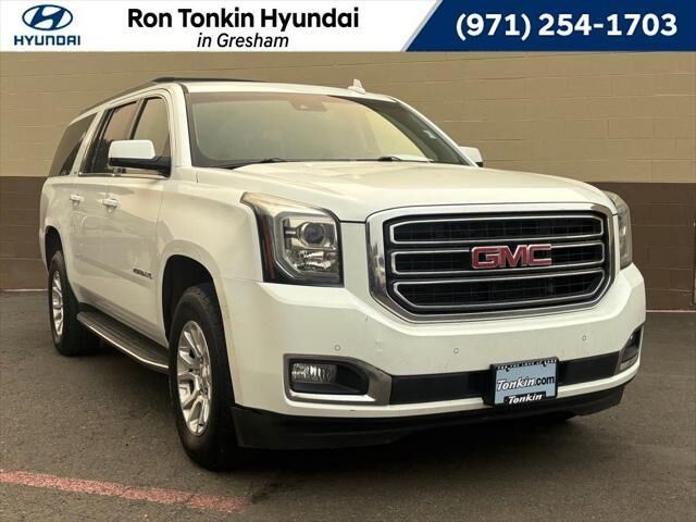 2017 GMC Yukon XL SLT — photo 1 of 26
