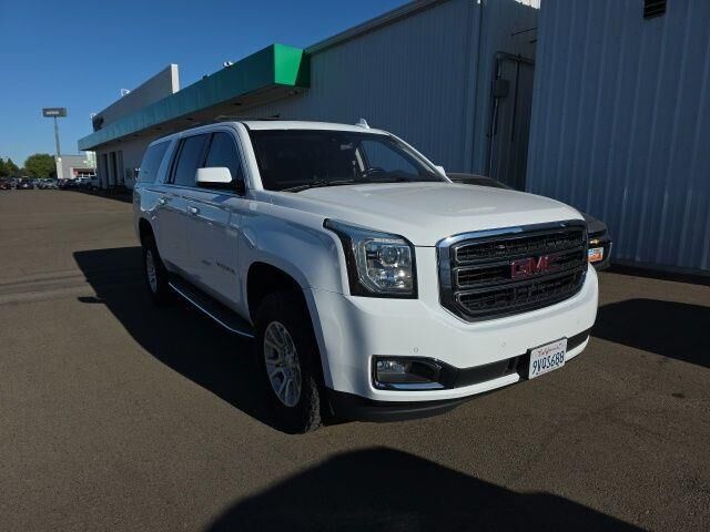2019 GMC Yukon XL SLT — photo 1 of 11