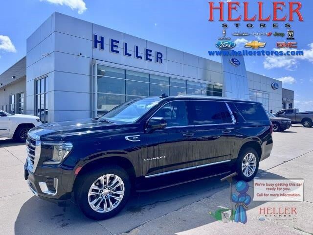 2021 GMC Yukon XL SLT — photo 1 of 2