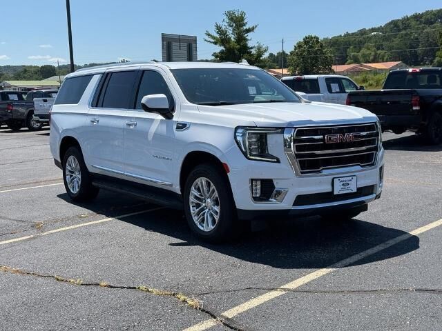 2024 GMC Yukon XL SLT