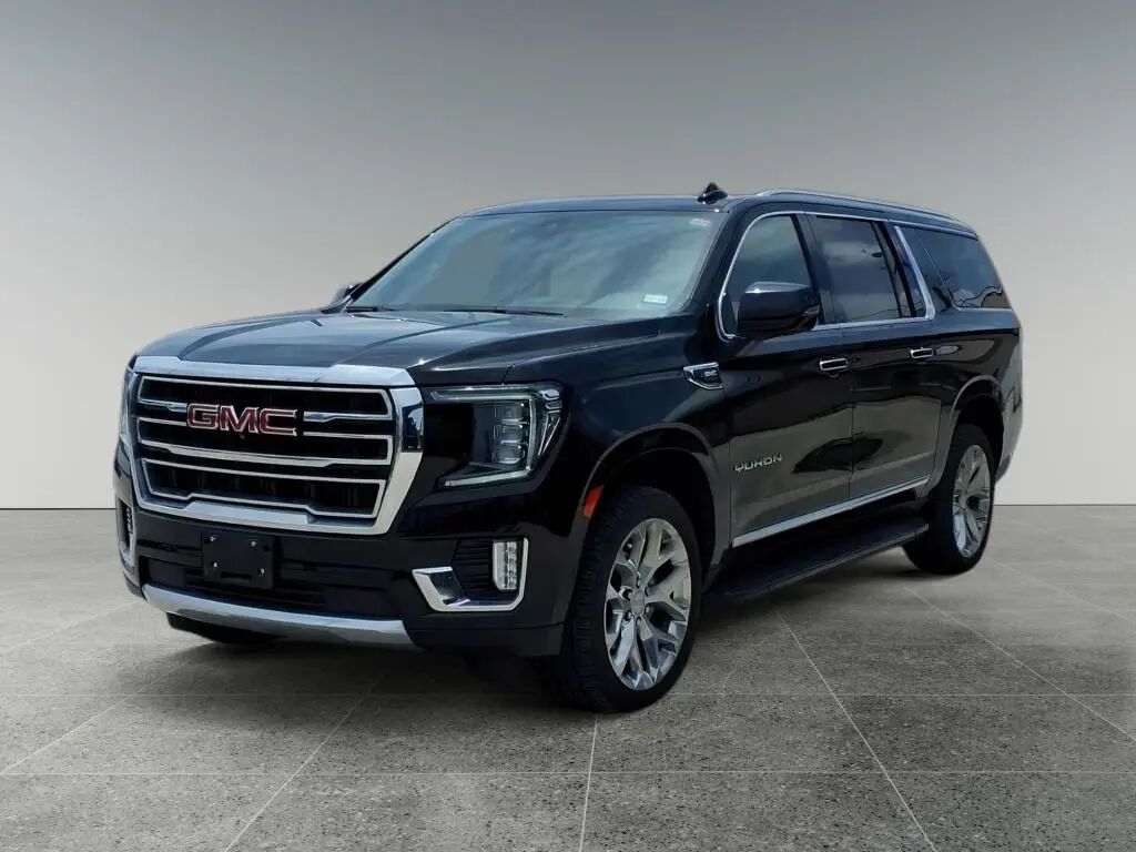 2021 GMC Yukon XL SLT — photo 1 of 24