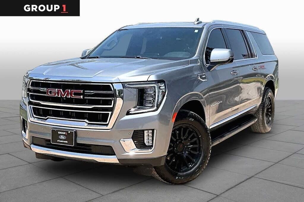 2023 GMC Yukon XL SLT — photo 1 of 1
