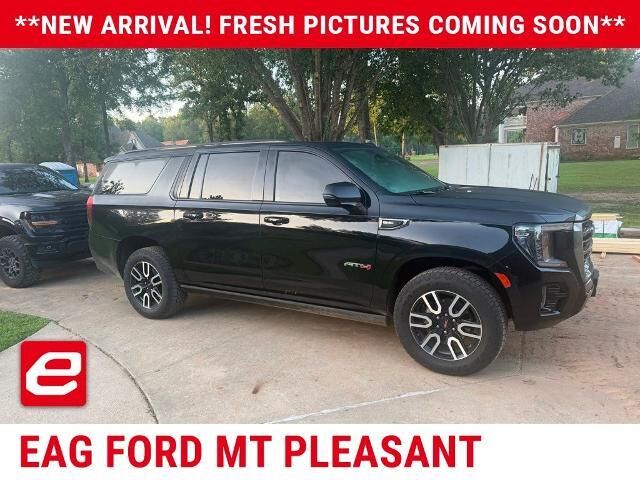 2023 GMC Yukon XL AT4