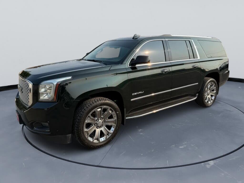 2016 GMC Yukon XL Denali — photo 1 of 1