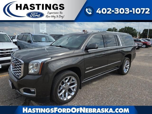 2019 GMC Yukon XL Denali — photo 1 of 13