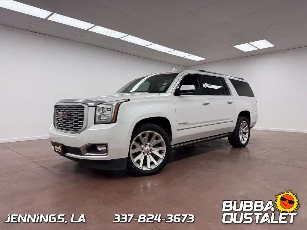 2020 GMC Yukon XL Denali — photo 1 of 13