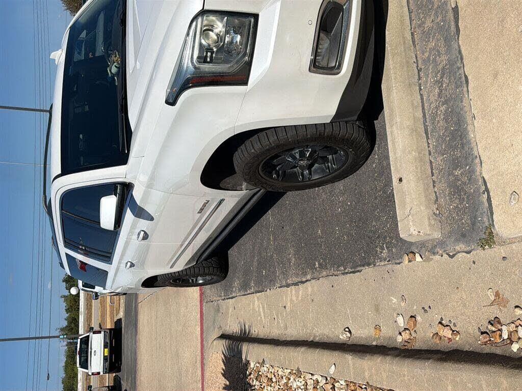 2018 GMC Yukon XL Denali — photo 1 of 1