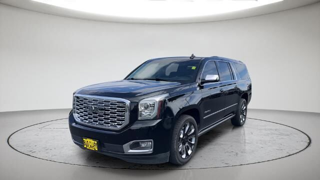 2019 GMC Yukon XL Denali — photo 1 of 12