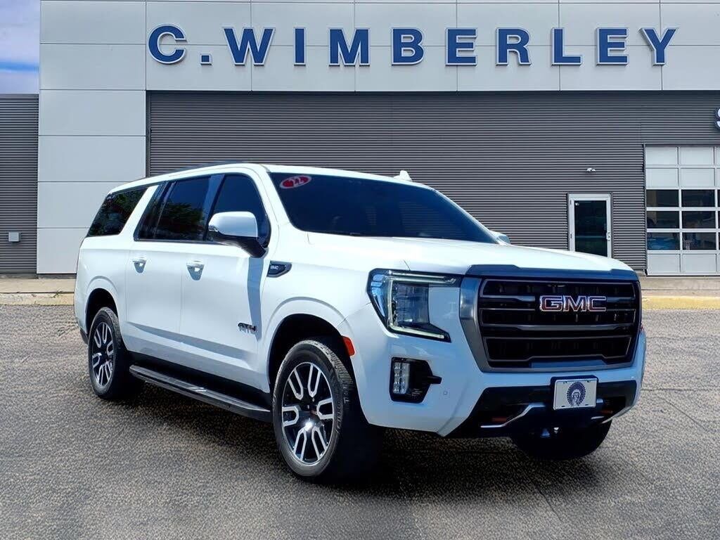 2022 GMC Yukon XL AT4 — photo 1 of 2