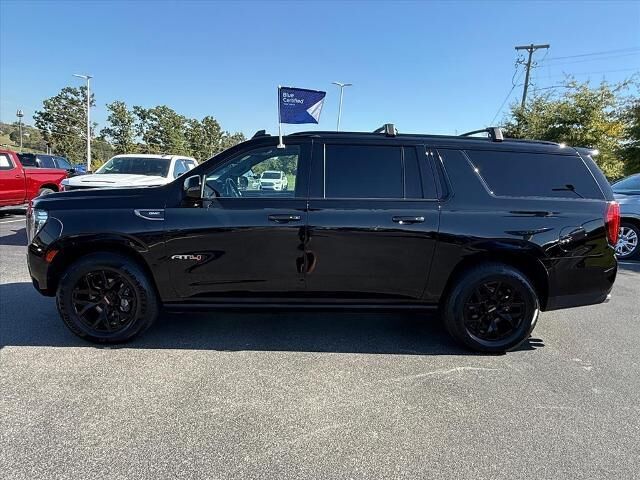 2022 GMC Yukon XL AT4